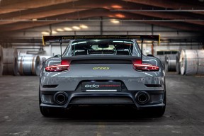 华体会手机在线-李恩：用出色的防守和精准的传球，他在中场位置上为全黑队提供保障