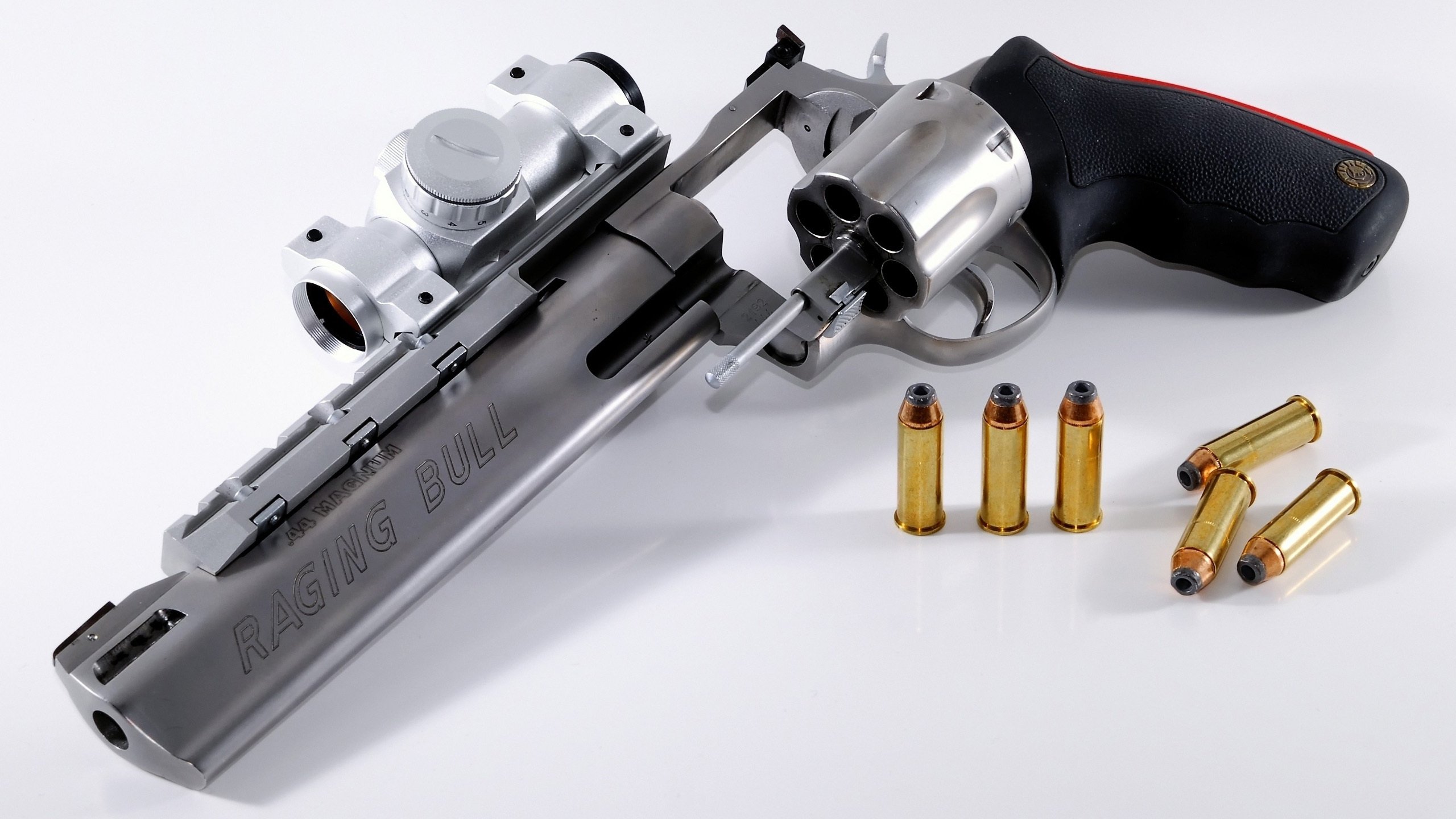 丁俊晖开球仪式上笑容满面,丁俊晖笑的那一场比赛