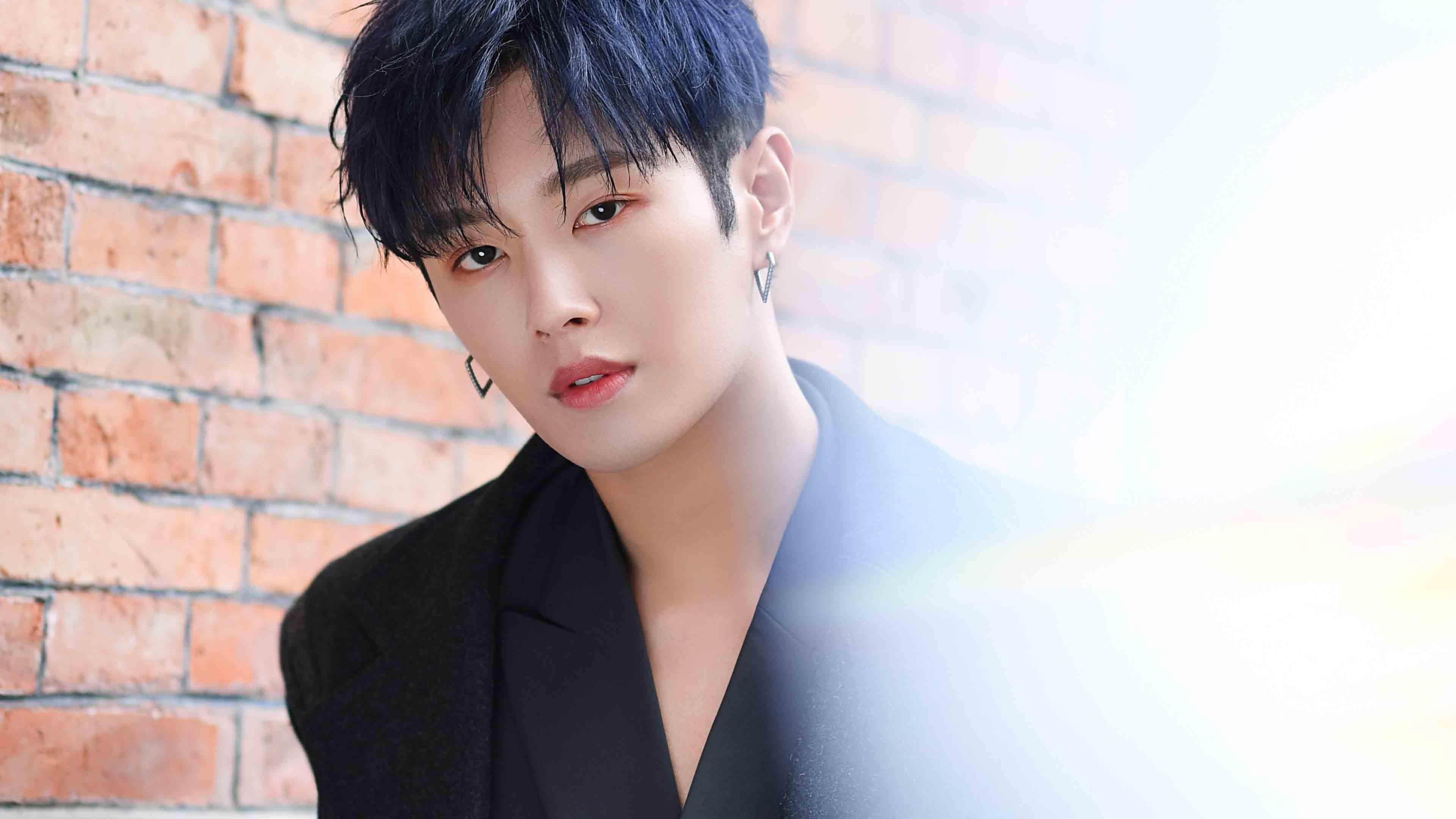 库里与球迷合影耐心十足获点赞,库里跟谁组合